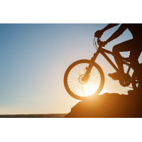 bicicleta-montana-viaje-propio-estilo-vida